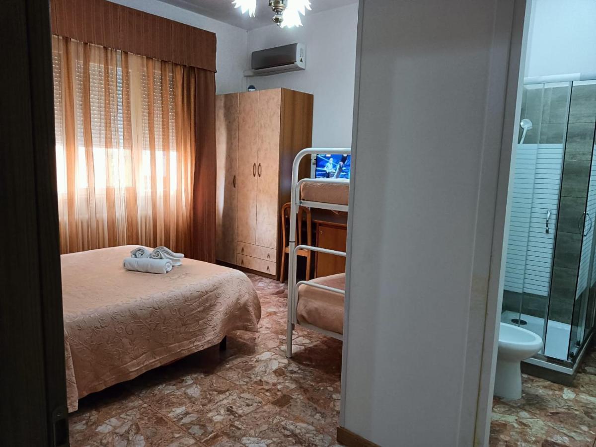Domus Cesena Hotel ภายนอก รูปภาพ