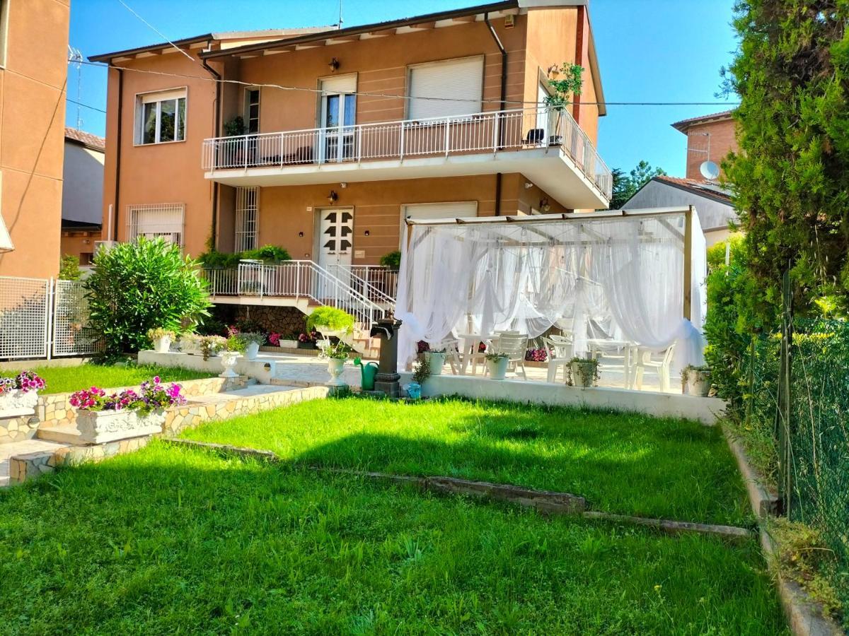 Domus Cesena Hotel ภายนอก รูปภาพ