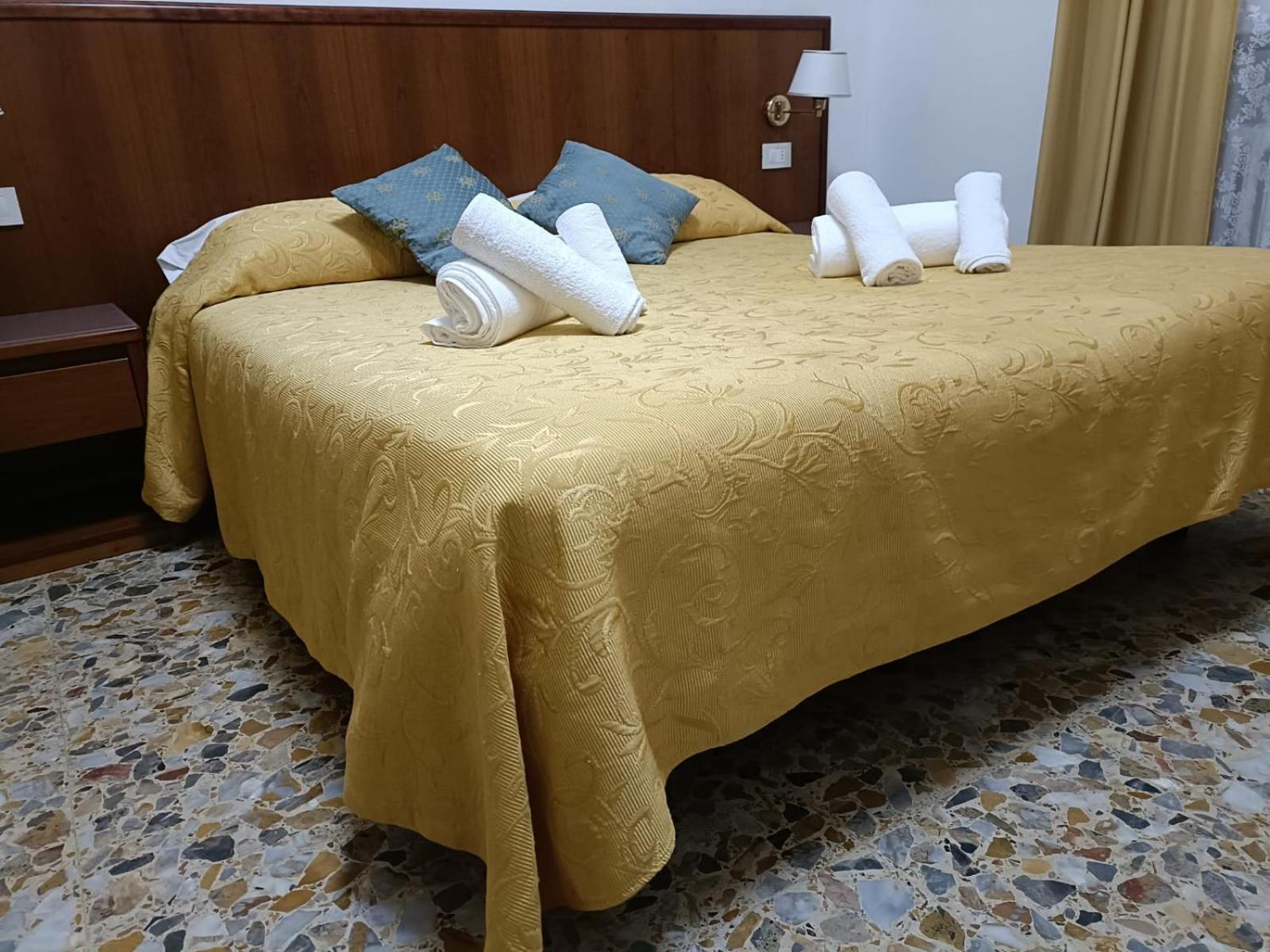 Domus Cesena Hotel ภายนอก รูปภาพ