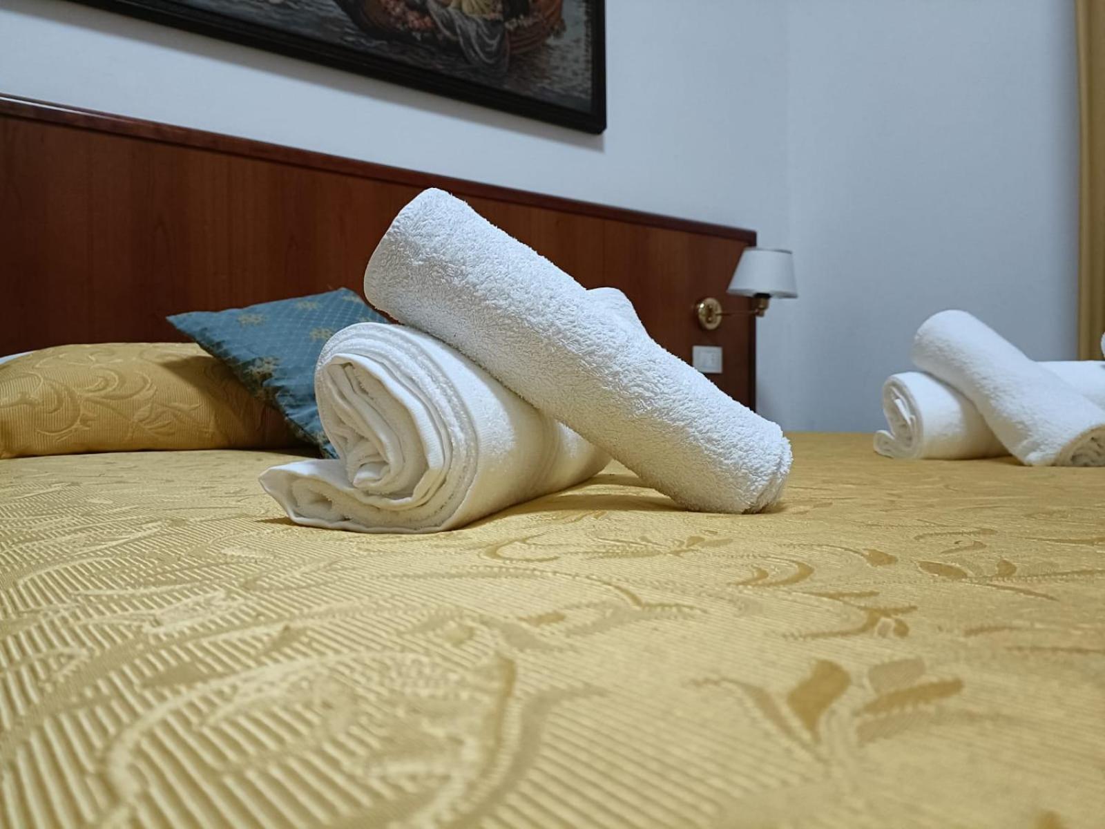 Domus Cesena Hotel ภายนอก รูปภาพ