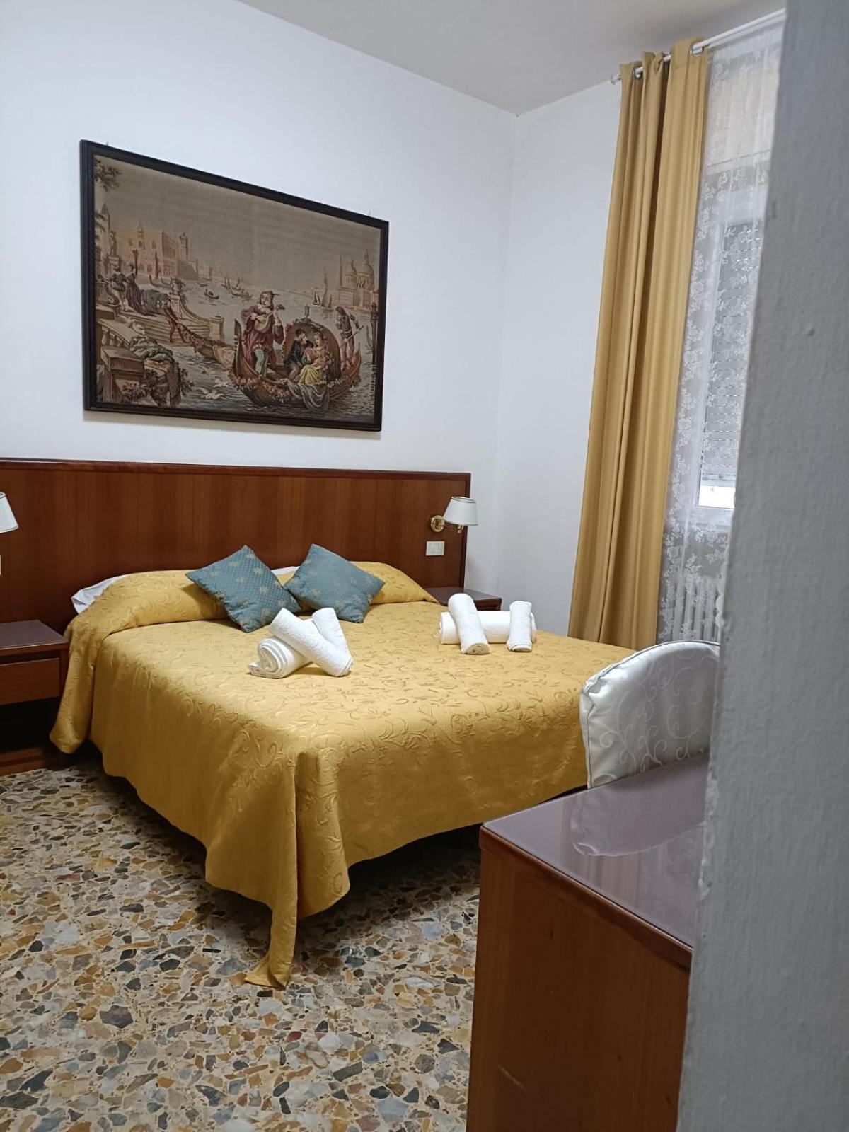 Domus Cesena Hotel ภายนอก รูปภาพ